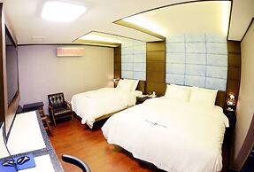 Sugar Hotel