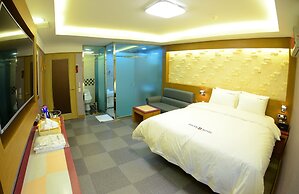 Sugar Hotel
