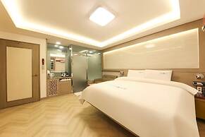 Sugar Hotel