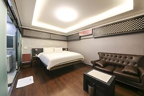 Sugar Hotel