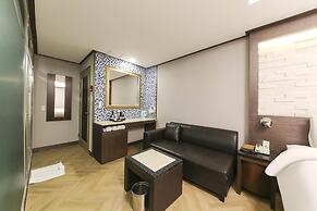 Sugar Hotel