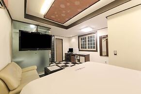 Sugar Hotel