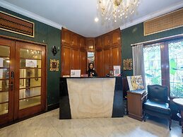 Arimbi Pejaten Suites