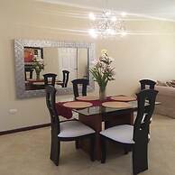Gold Coast Luxurious and Stylish Condo