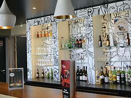 ibis Sens Hotel