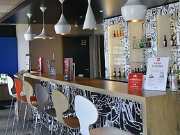 ibis Sens Hotel