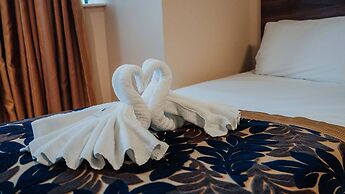 Adair Arms Hotel