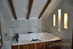 Hotel Puente Piedra