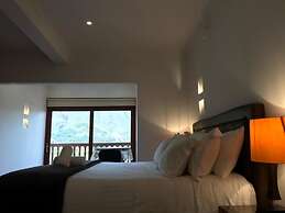 Hotel Puente Piedra