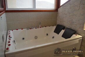 Hotel Puente Piedra