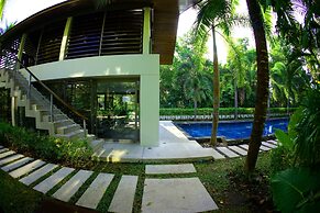 Casuarina Shores