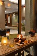 Waxwing Hotel