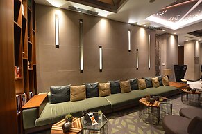 Waxwing Hotel