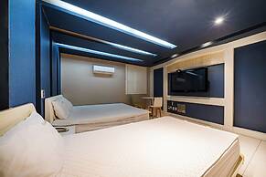 Sense Motel