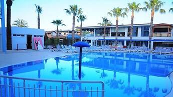 Blue Sky Hotel