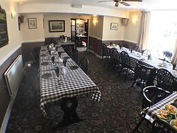 Fox & Hounds Inn