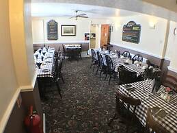 Fox & Hounds Inn