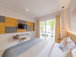 Hola Seminyak