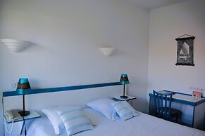 Hotel Orange Marine