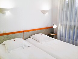 Hotel Orange Marine