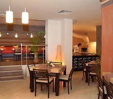 Hotel Luxor