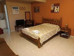 Rantzo Holiday Apartments