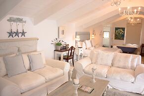 Paternoster Manor