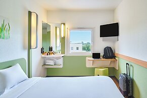 ibis budget Santeny