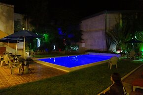 Las Dalias Inn
