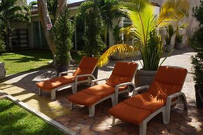 Las Dalias Inn