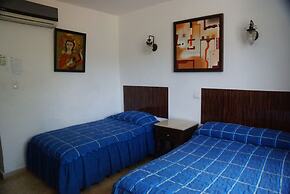 Las Dalias Inn