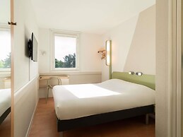 ibis budget Tours Nord