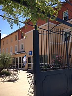First Inn Hotel
