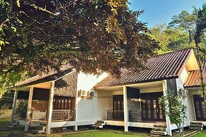 The Tavia Riverside Resort & Convention