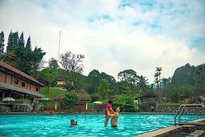 The Tavia Riverside Resort & Convention