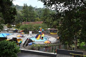 The Tavia Riverside Resort & Convention