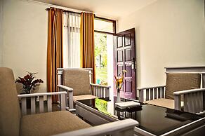 The Tavia Riverside Resort & Convention