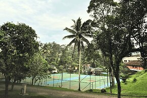 The Tavia Riverside Resort & Convention