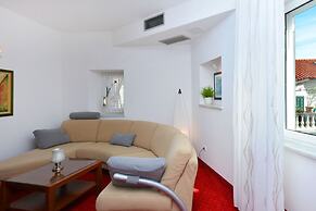 Hotel Adriana
