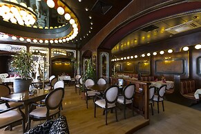 Hotel Adriana
