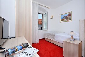 Hotel Adriana