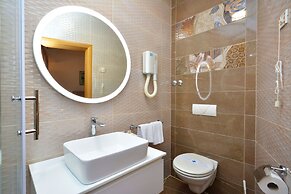 Hotel Adriana