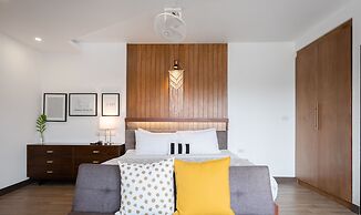 The Corner Lodge