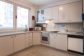 Urban Hostel & Apartments