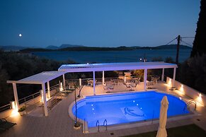 Oasis Hotel