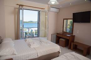 Oasis Hotel