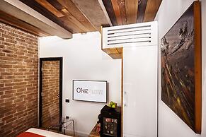 One Luxury Suites