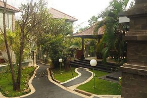 The Gecho Inn Country