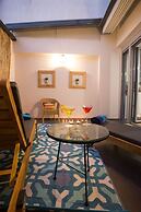 Polis Apartments