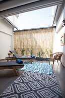 Polis Apartments